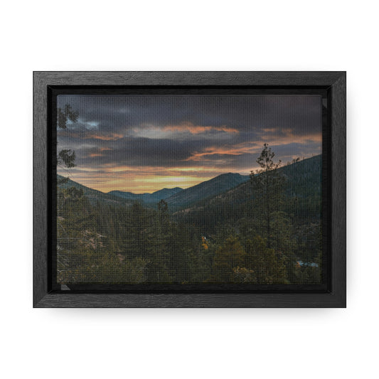 Oregon - Illinois River - Gallery Canvas Wrap, Horizontal Frame